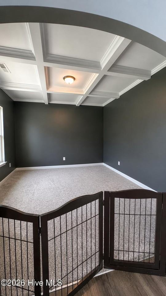 103 Cloud 9 Dr - Photo 3 of 33
