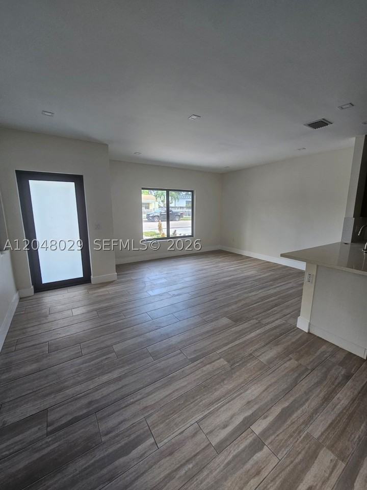 5428 Nw 3rd Ave #B - Photo 2 of 15