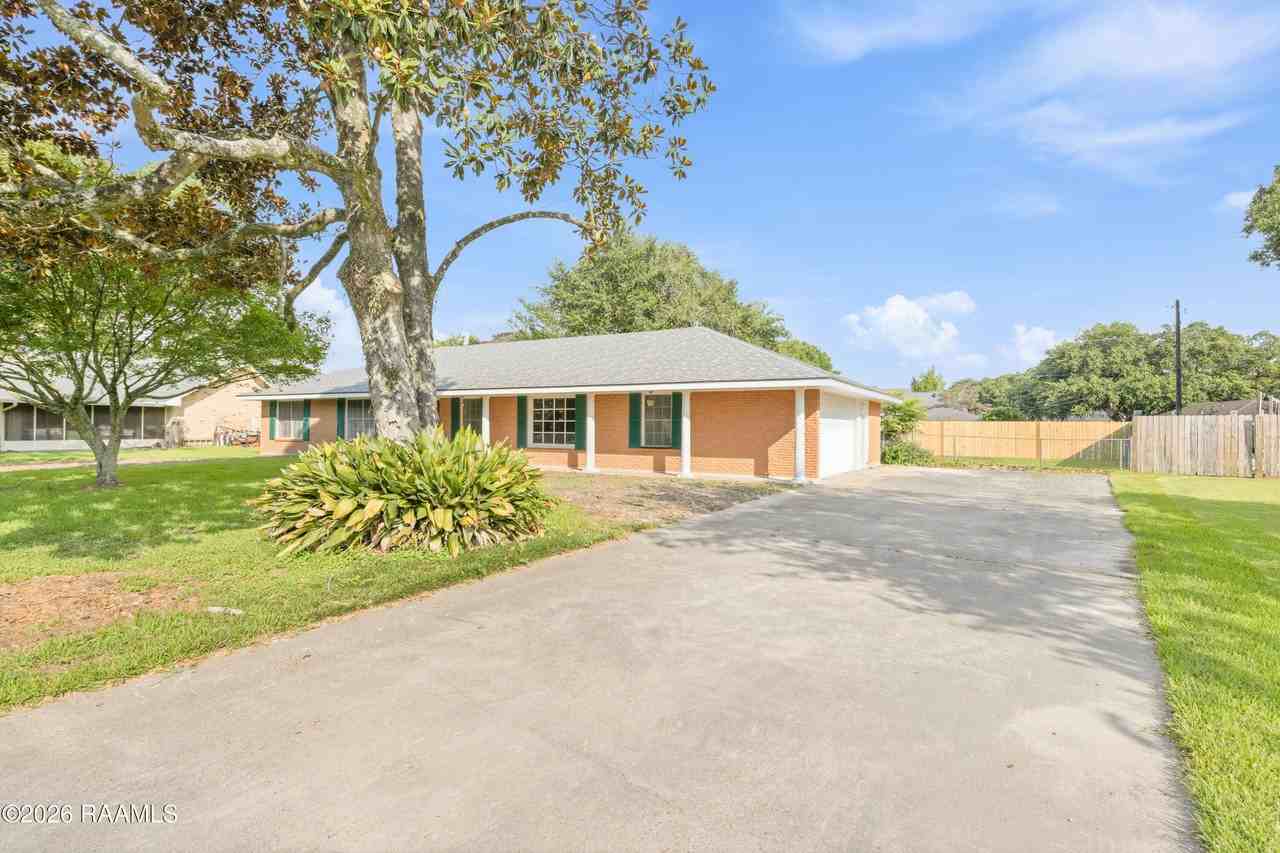 101 Fanny St - Photo 2 of 29