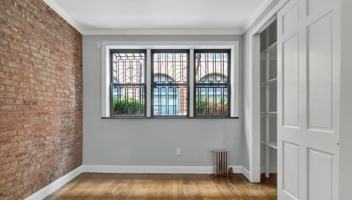 featured image of E 26th St #1C