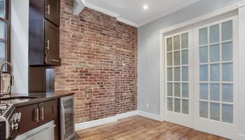 featured image of Mott St #14