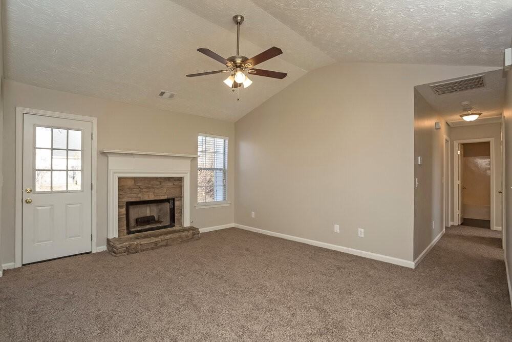 430 Summer Hill Cir - Photo 2 of 15