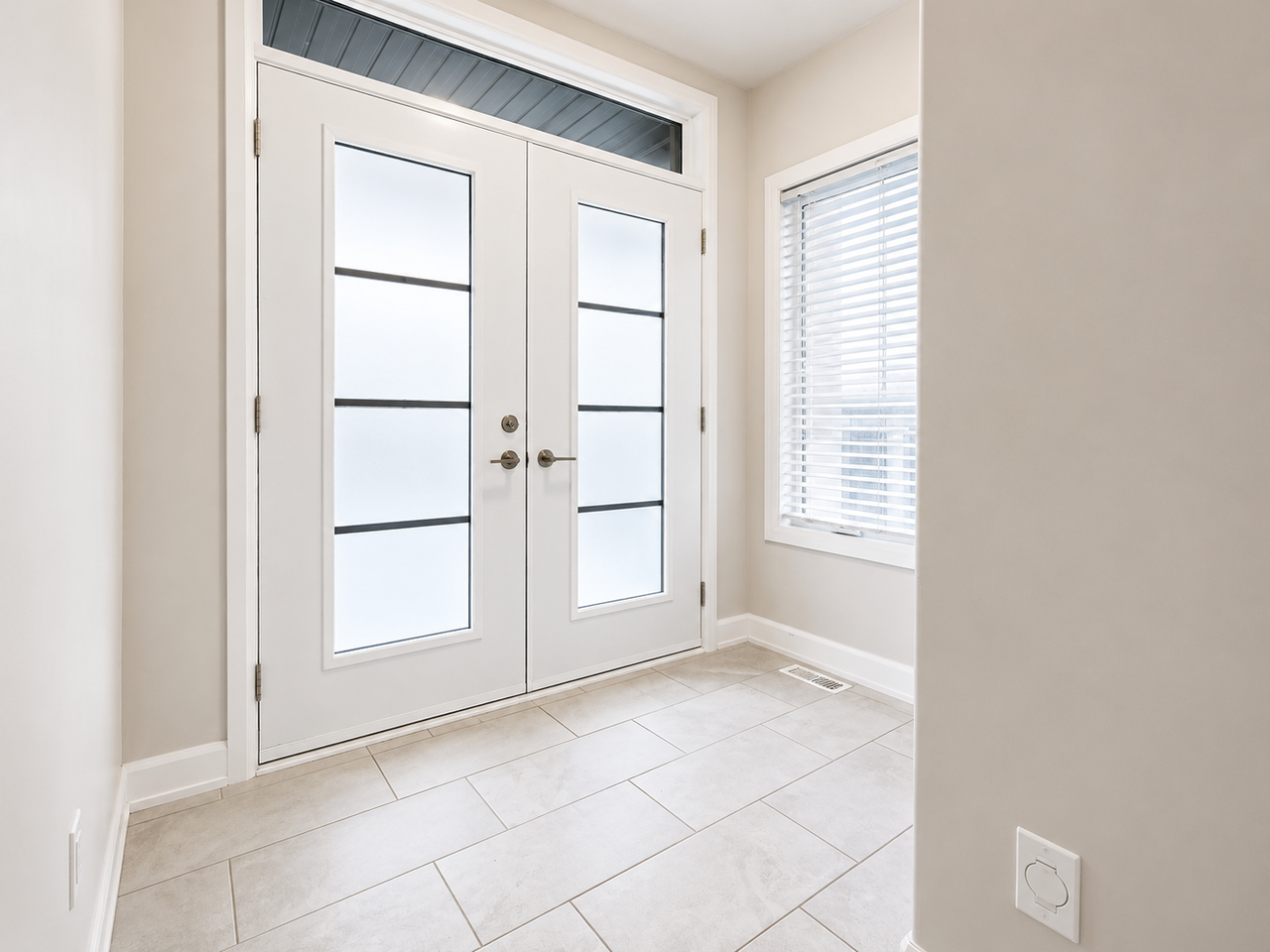 528 Lucent Street - Photo 2 of 25