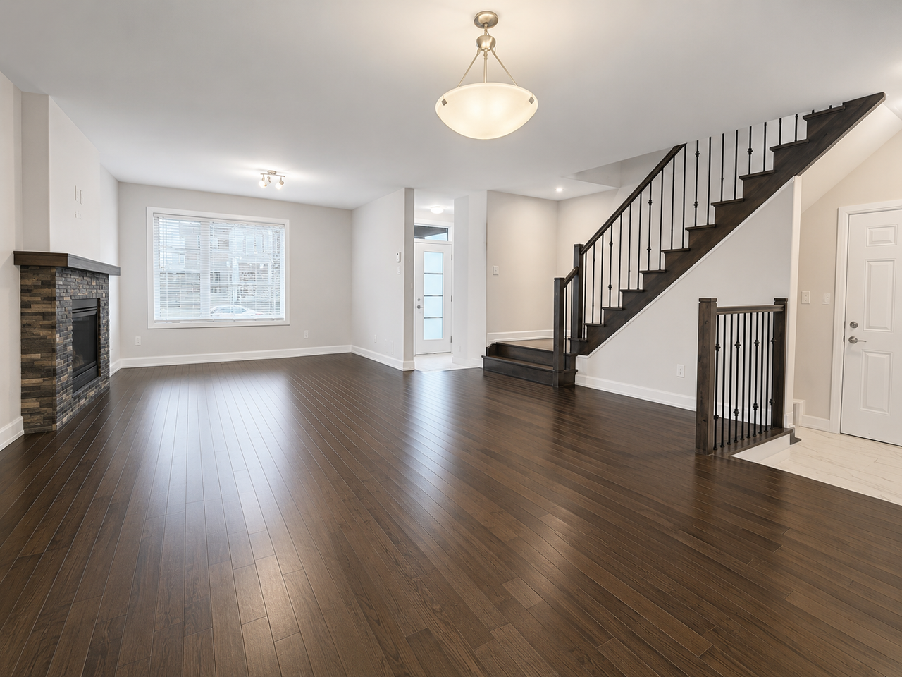 528 Lucent Street - Photo 3 of 25