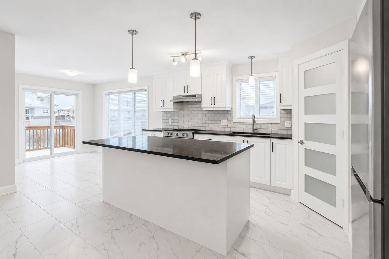 528 Lucent Street - Photo 6 of 25
