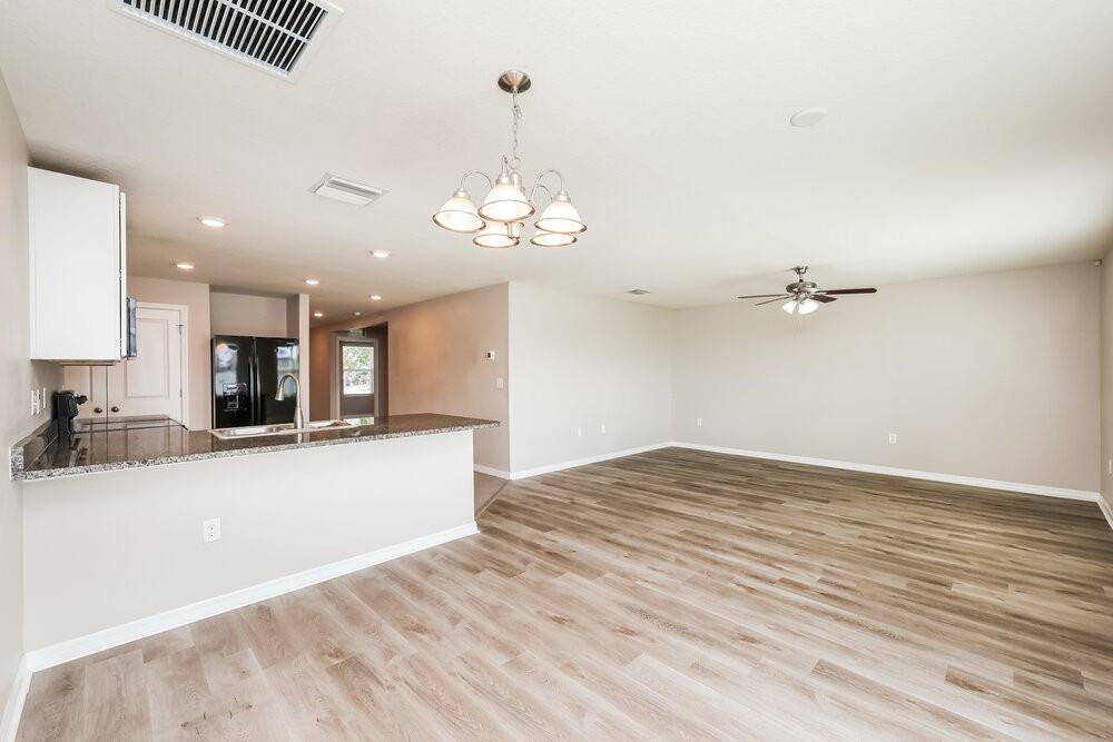 11702 Miracle Mile Dr - Photo 5 of 19