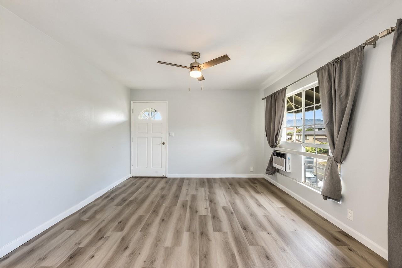 910 Oli Loop B8 - 1 #1 - Photo 5 of 20
