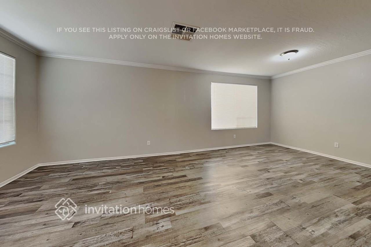 6862 W Townley Ave - Photo 6 of 18