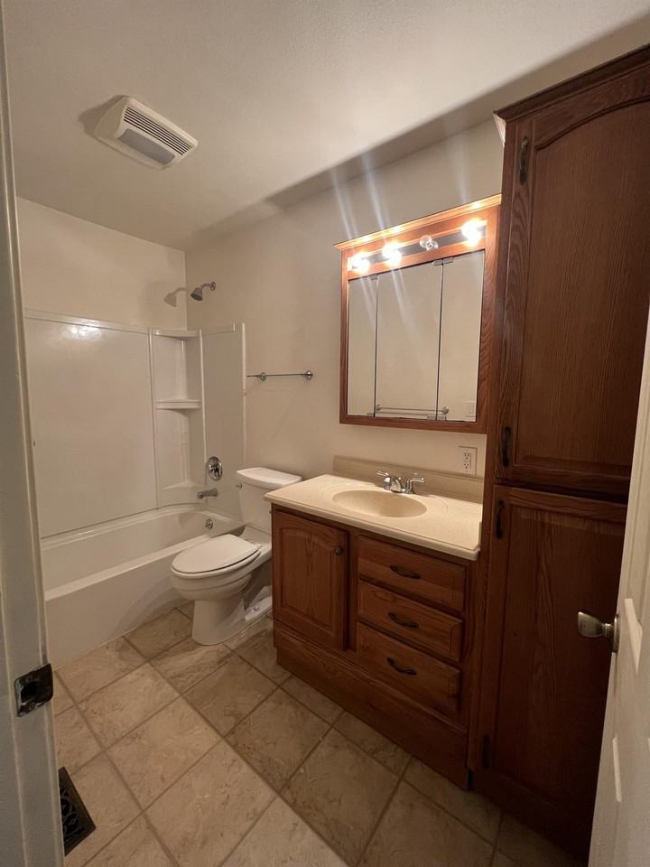617 W Fern Ave #1 - Photo 7 of 18