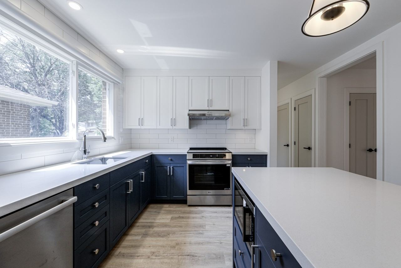 33 Forestbrook Crescent - Photo 7 of 49