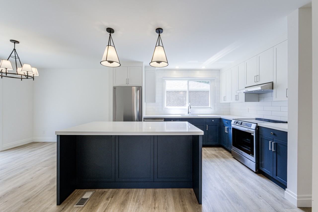 33 Forestbrook Crescent - Photo 6 of 49