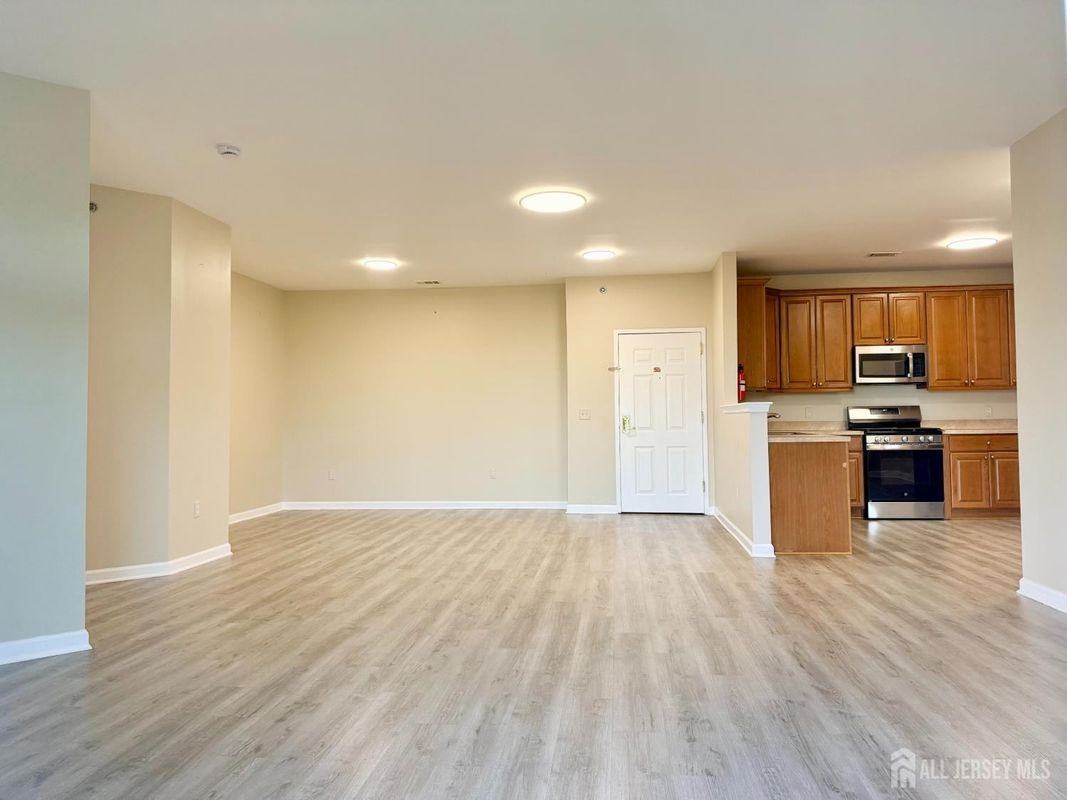 3032 Edward Stec Blvd - Photo 3 of 29