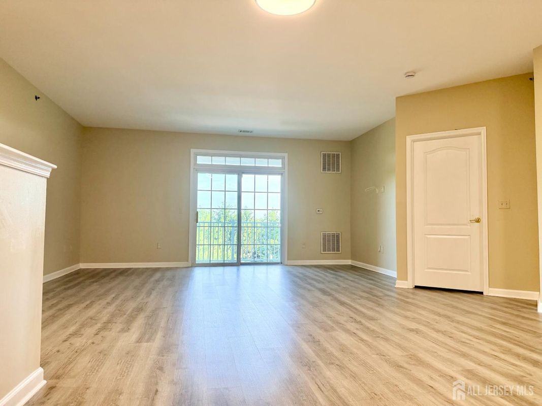 3032 Edward Stec Blvd - Photo 6 of 29