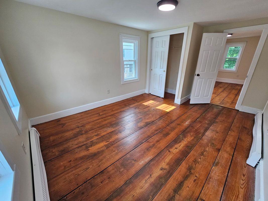414 N State St ##1/2 - Photo 3 of 10