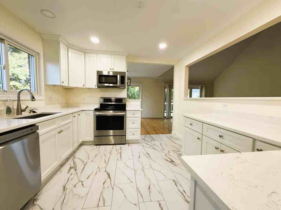4507 Highland Green Ct - Photo 2 of 32
