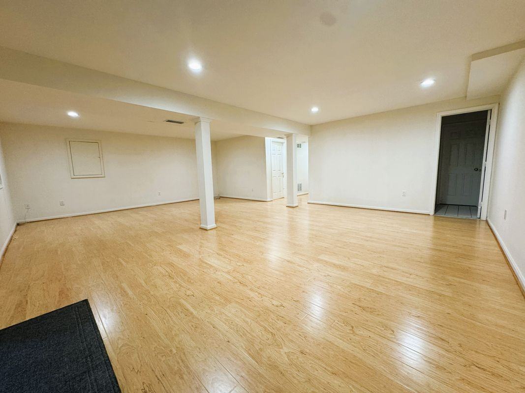 4507 Highland Green Ct - Photo 7 of 32