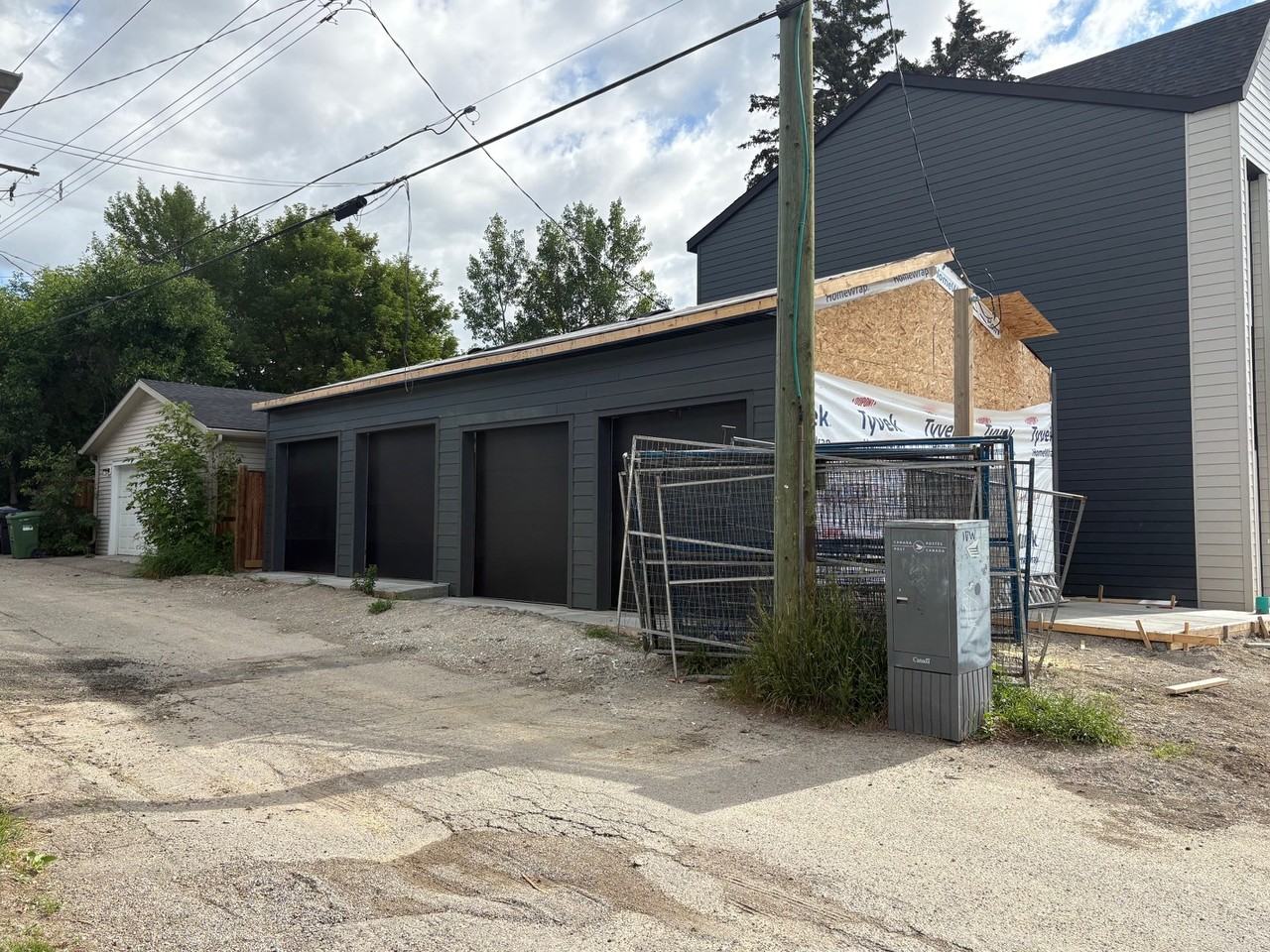 2702 25 Ave Sw - Photo 7 of 24