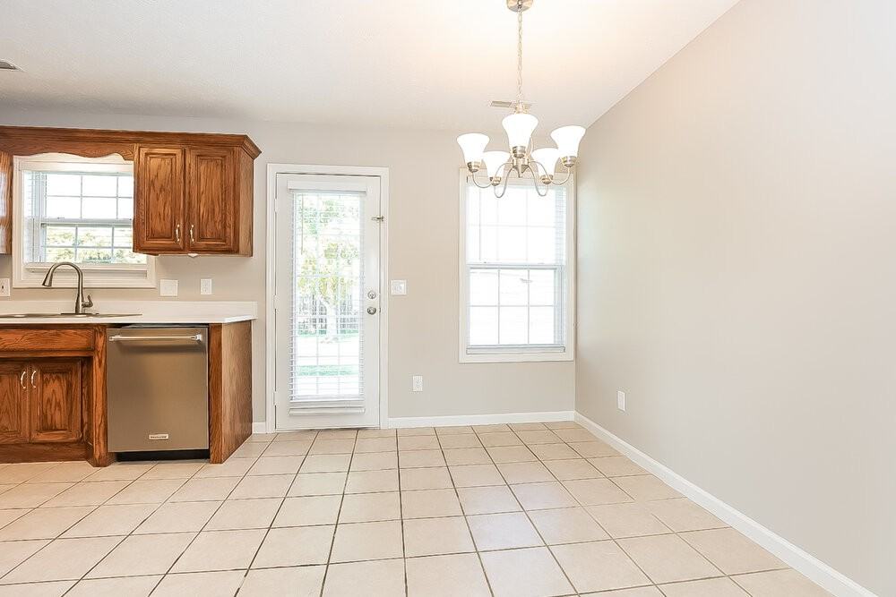 9109 Eddystone Ct - Photo 4 of 16