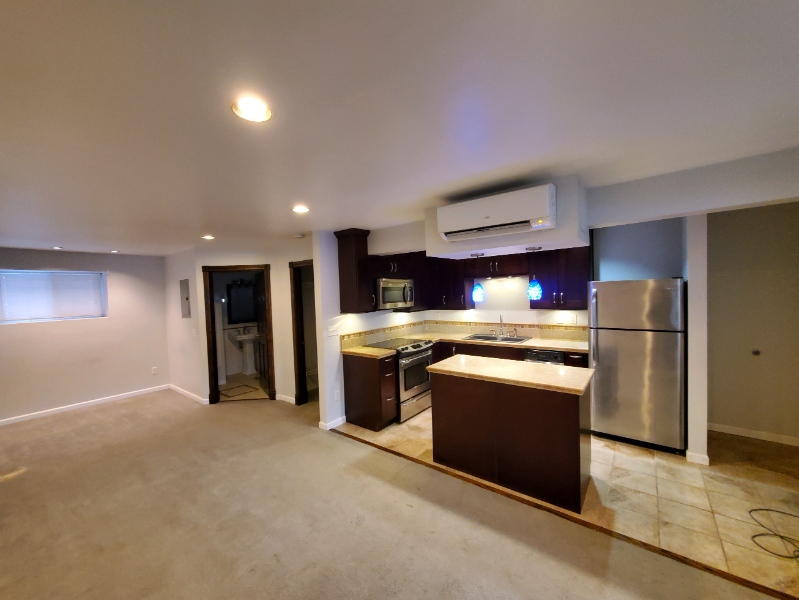 627 Front St #2