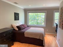 617 N Henry St - Photo 1 of 1