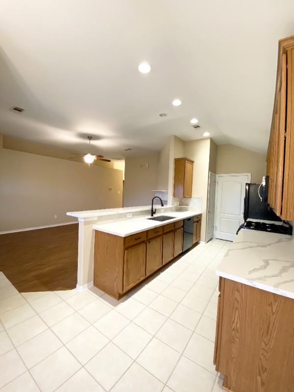 7039 Durango Creek Dr - Photo 7 of 20