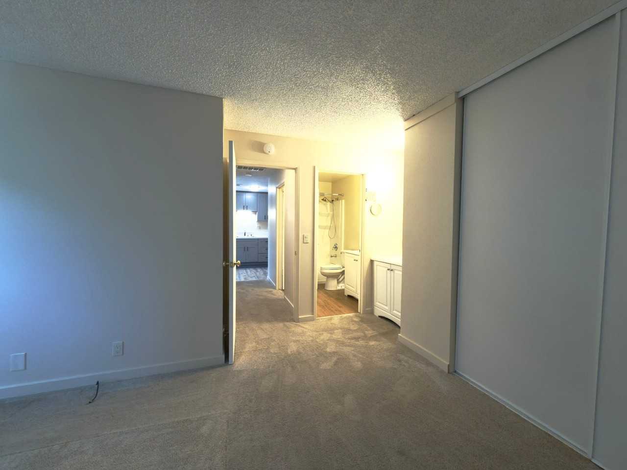 1603 Merritt Dr - Photo 3 of 5