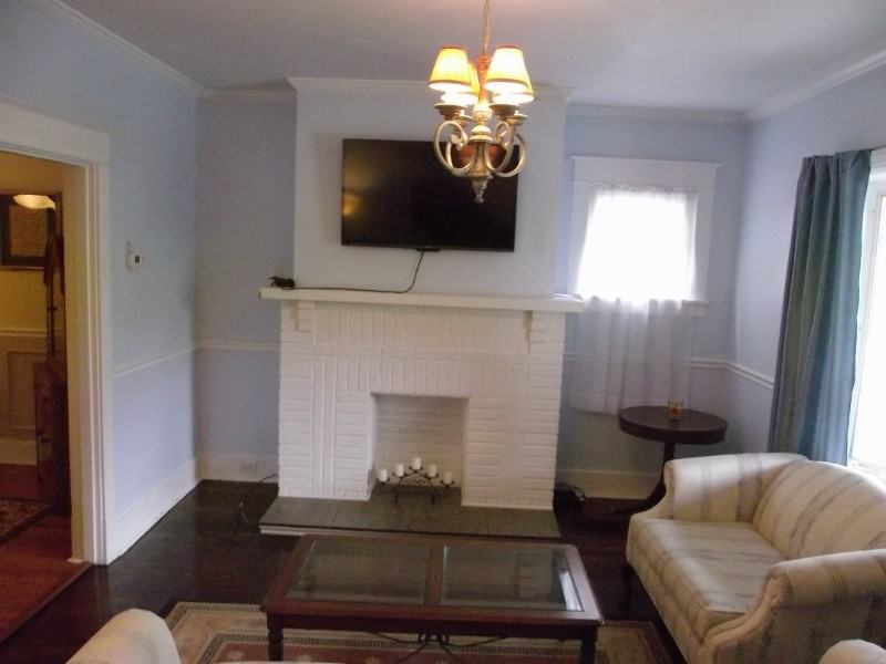 320 Knox Ave - Photo 2 of 17