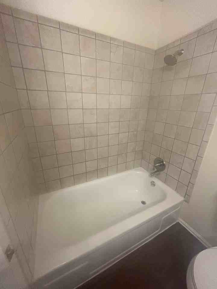 13 Royal Crest Dr #D - Photo 7 of 21