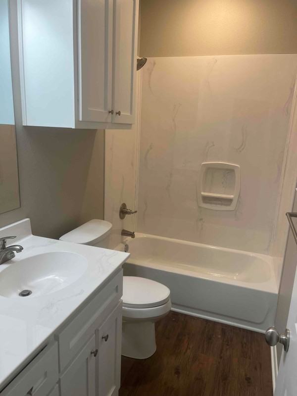 324 Gifford - Photo 4 of 8