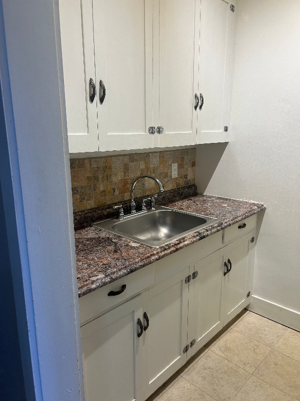 111 Broadway Ave #6 - Photo 2 of 8