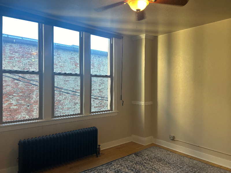 111 Broadway Ave #6 - Photo 4 of 8