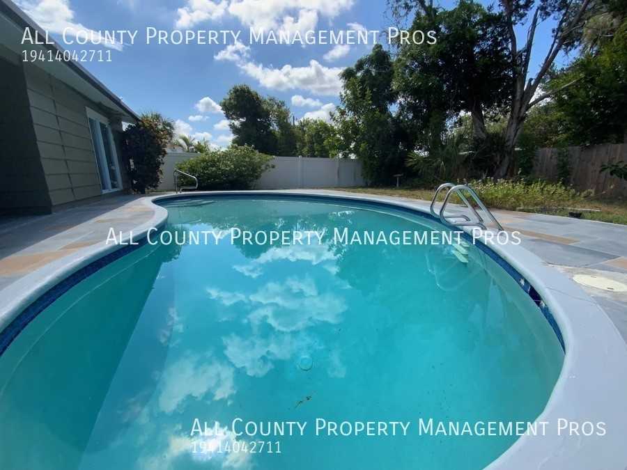 2246 Mill Ter - Photo 3 of 21