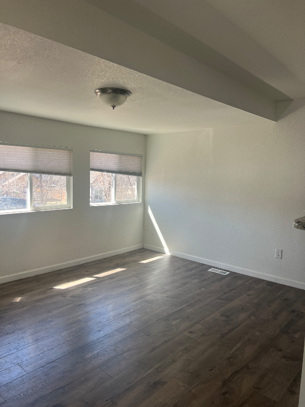 744 E Costilla St - Photo 7 of 31