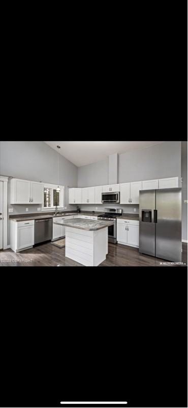 2906 N Castle Dr - Photo 4 of 9