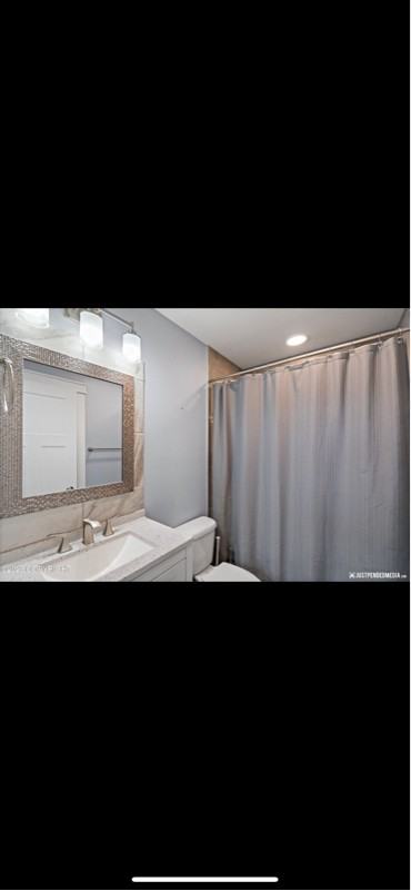2906 N Castle Dr - Photo 5 of 9