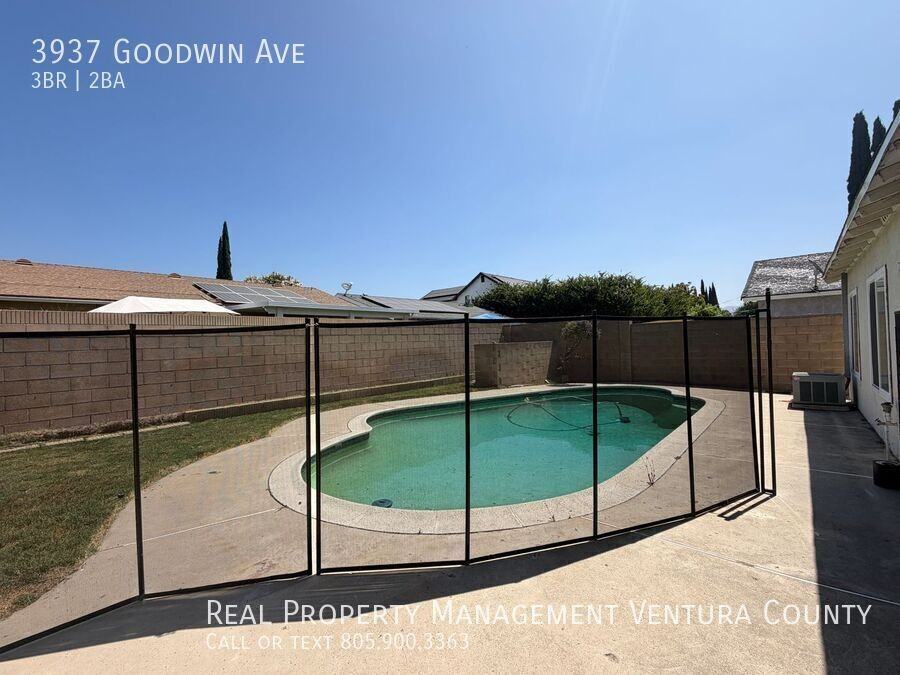 3937 Goodwin Ave - Photo 5 of 13