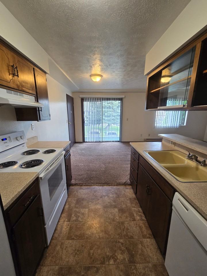 1510 Ernest Ave #5 - Photo 3 of 13
