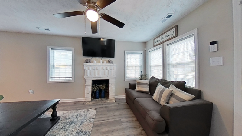 445 Ames St #A - Photo 2 of 12