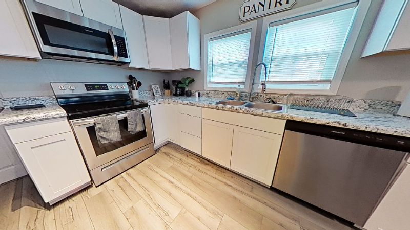445 Ames St #A - Photo 6 of 12