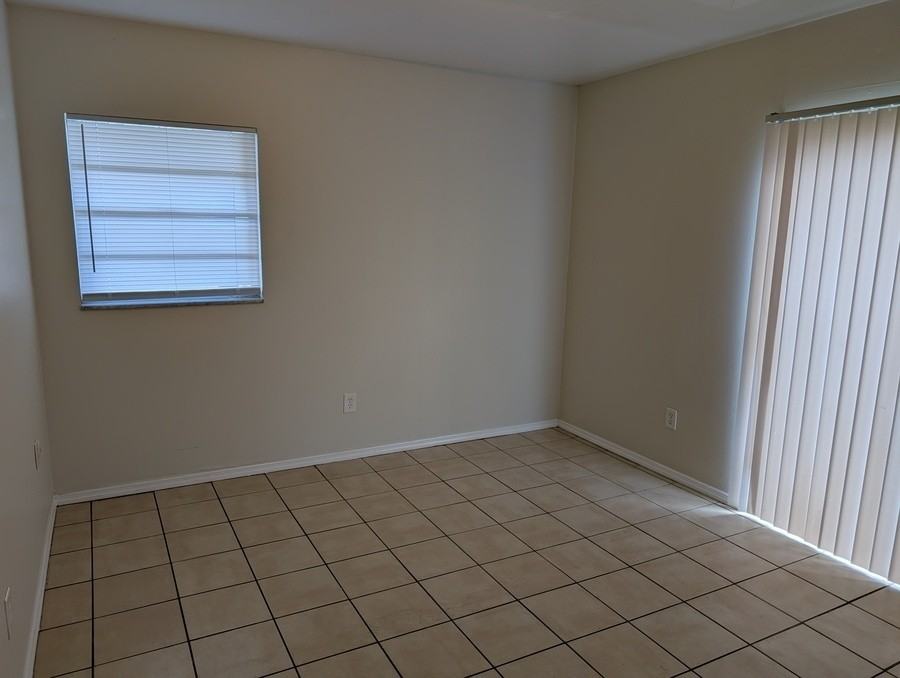 124 S Montclair Ave Apt S #124S - Photo 6 of 7