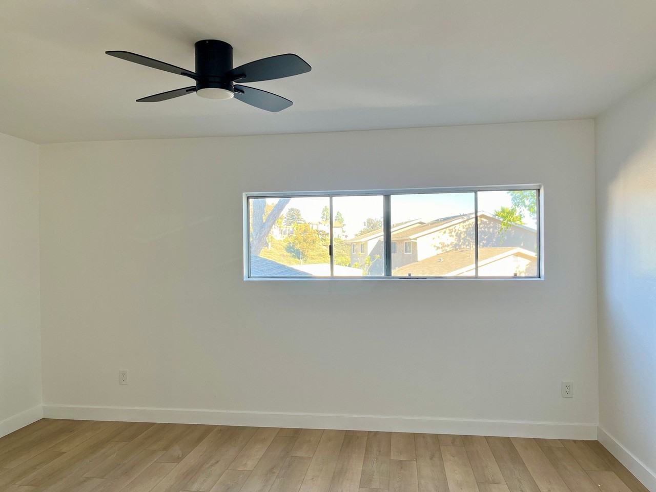 7986 Camino Kiosco - Photo 4 of 11