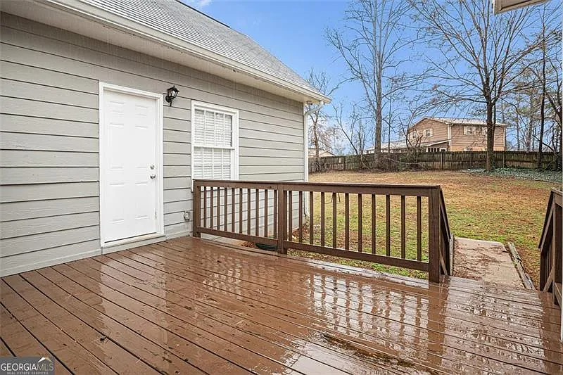 3005 Hidden Dr - Photo 3 of 12