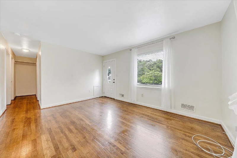 1218 Grayson Ave Nw - Photo 6 of 39