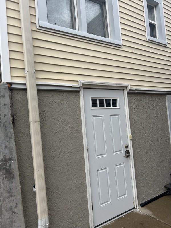 4113 N Mcvicker Ave - Photo 3 of 14