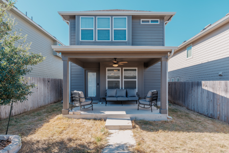 17915 Papaveri Way - Photo 2 of 14