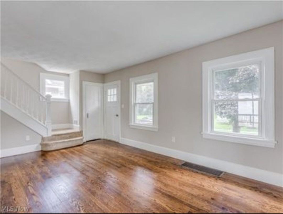 1224 Carey Ave - Photo 5 of 16