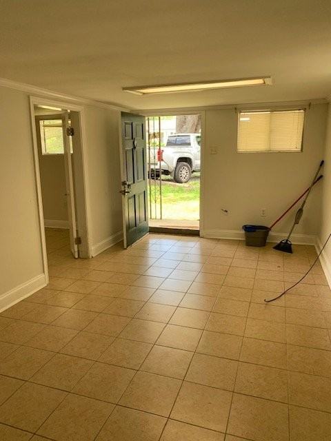 204 Division St - Photo 6 of 7
