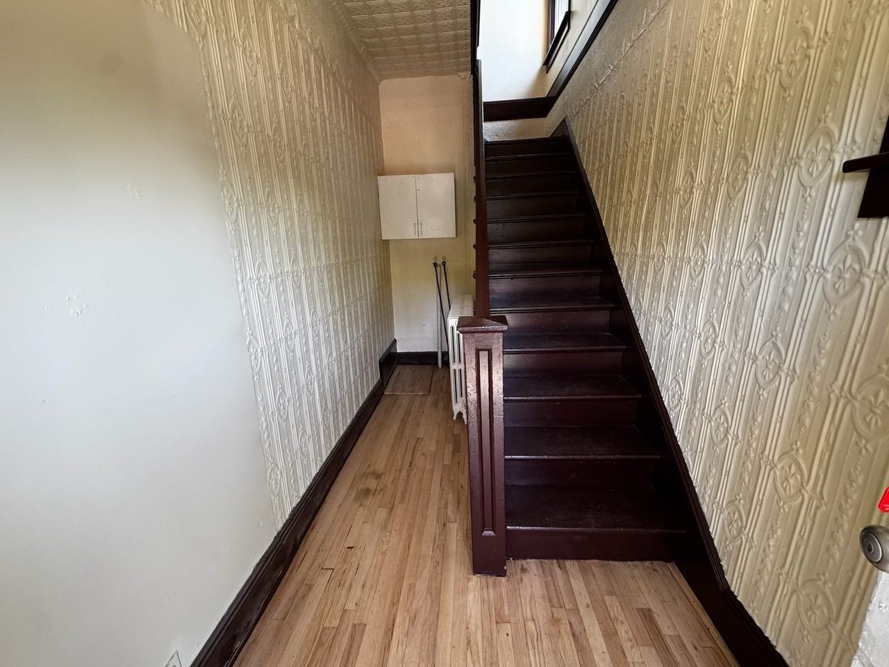 226 Glen Cove Ave #2 - Photo 2 of 15