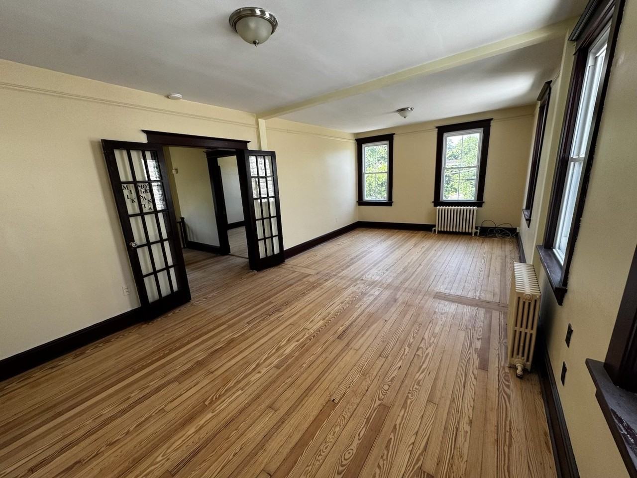 226 Glen Cove Ave #2 - Photo 6 of 15