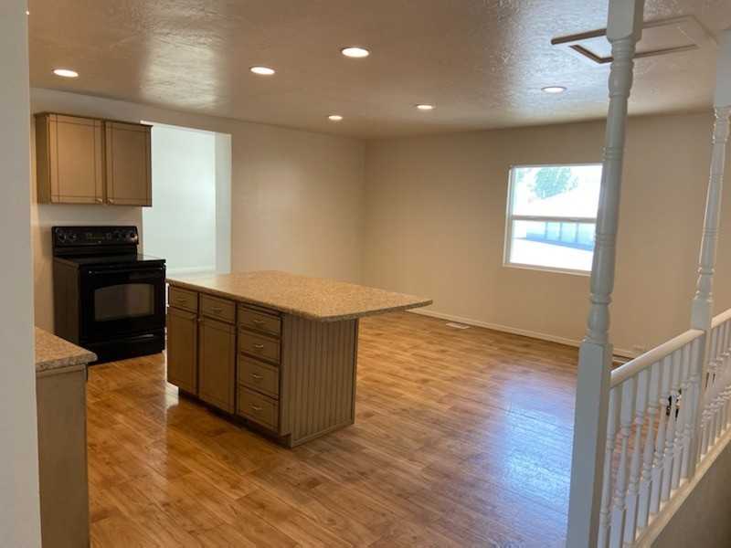1940 S State St #2 - Photo 2 of 10